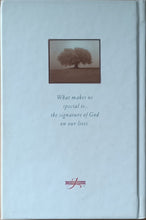 Load image into Gallery viewer, Grace for the Moment - Max Lucado